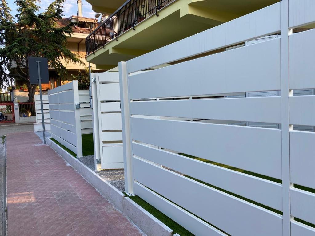 Novella Del Mar Prima Fila Dal Mare Villa Grottammare Exterior photo