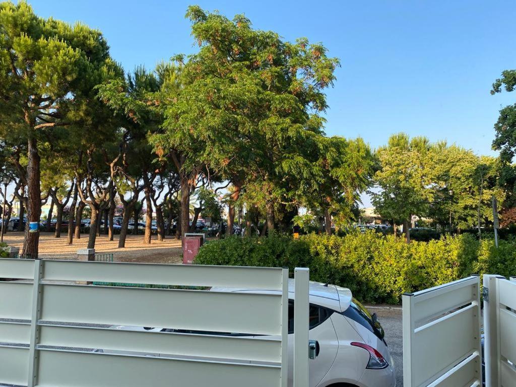 Novella Del Mar Prima Fila Dal Mare Villa Grottammare Exterior photo