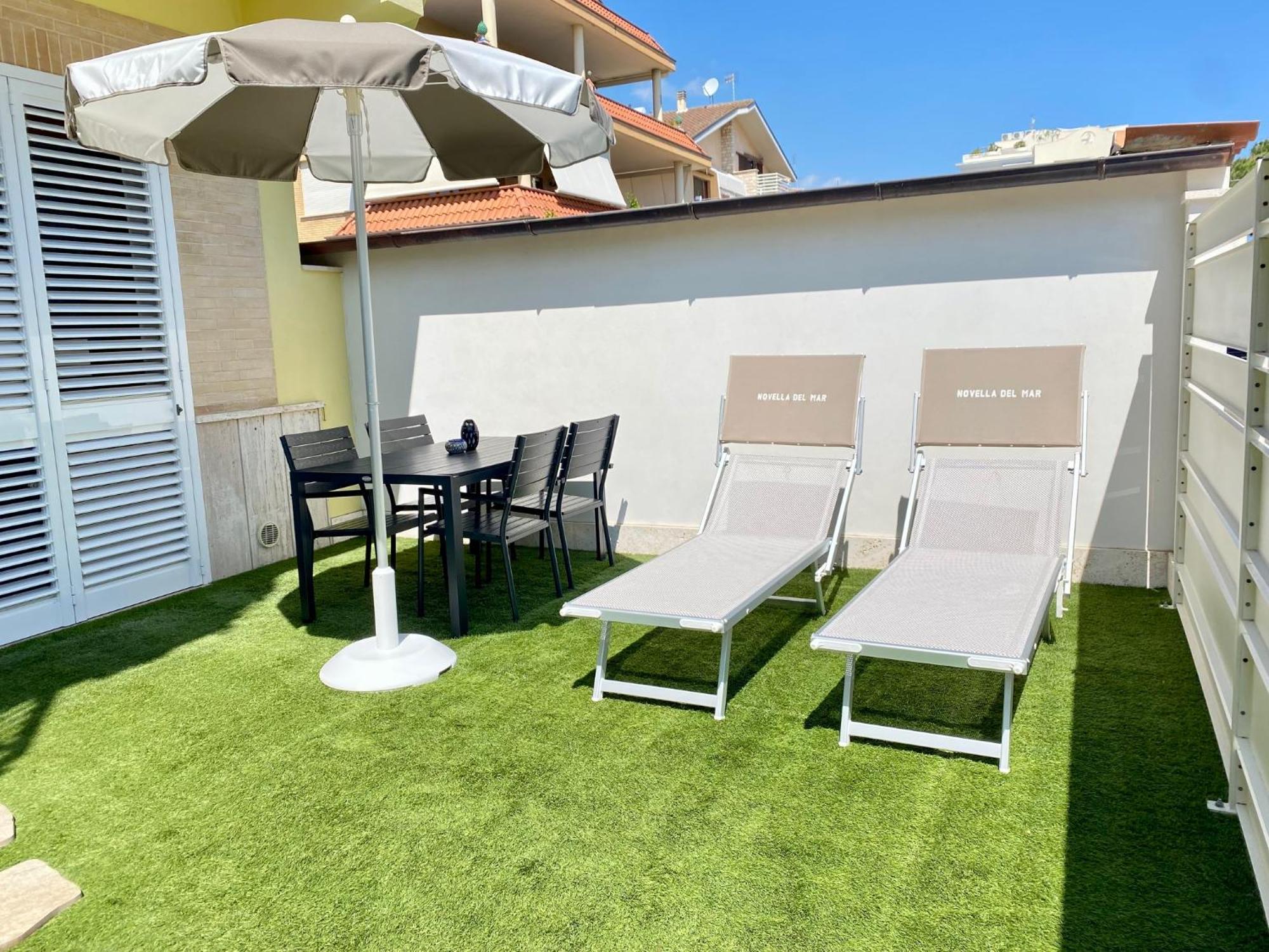 Novella Del Mar Prima Fila Dal Mare Villa Grottammare Exterior photo